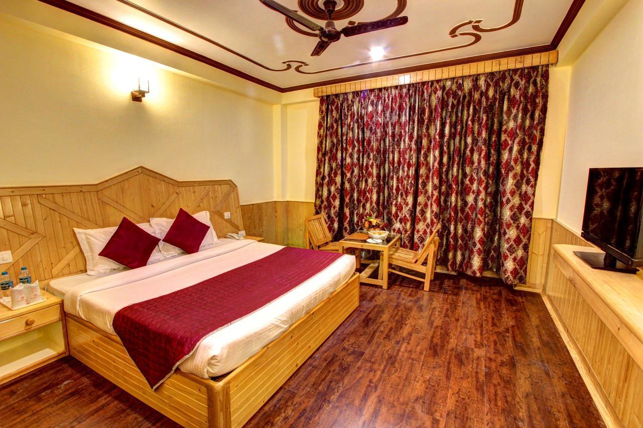Holiday Bnb Manali Esterno foto