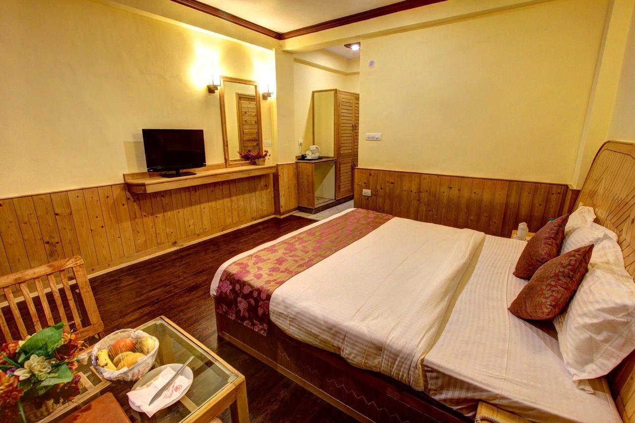 Holiday Bnb Manali Esterno foto