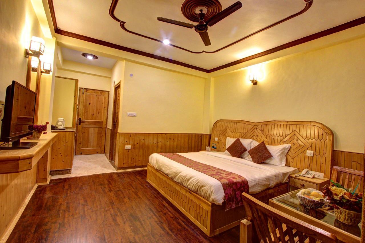 Holiday Bnb Manali Esterno foto