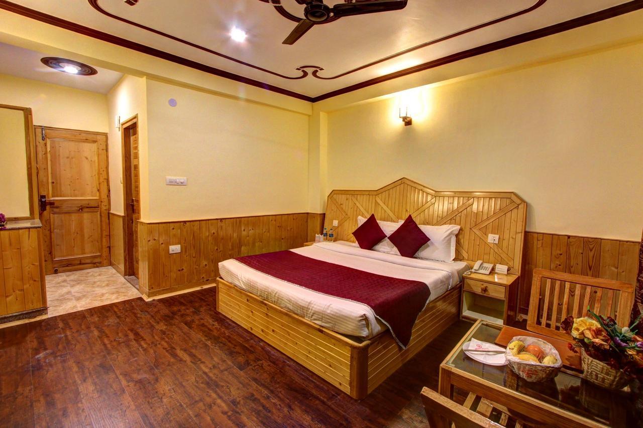 Holiday Bnb Manali Esterno foto